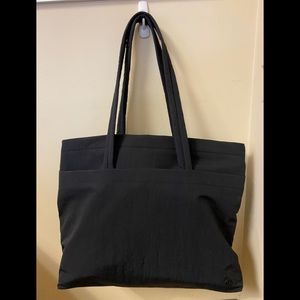 BNWT Lululemon On My Level Tote Large 15L